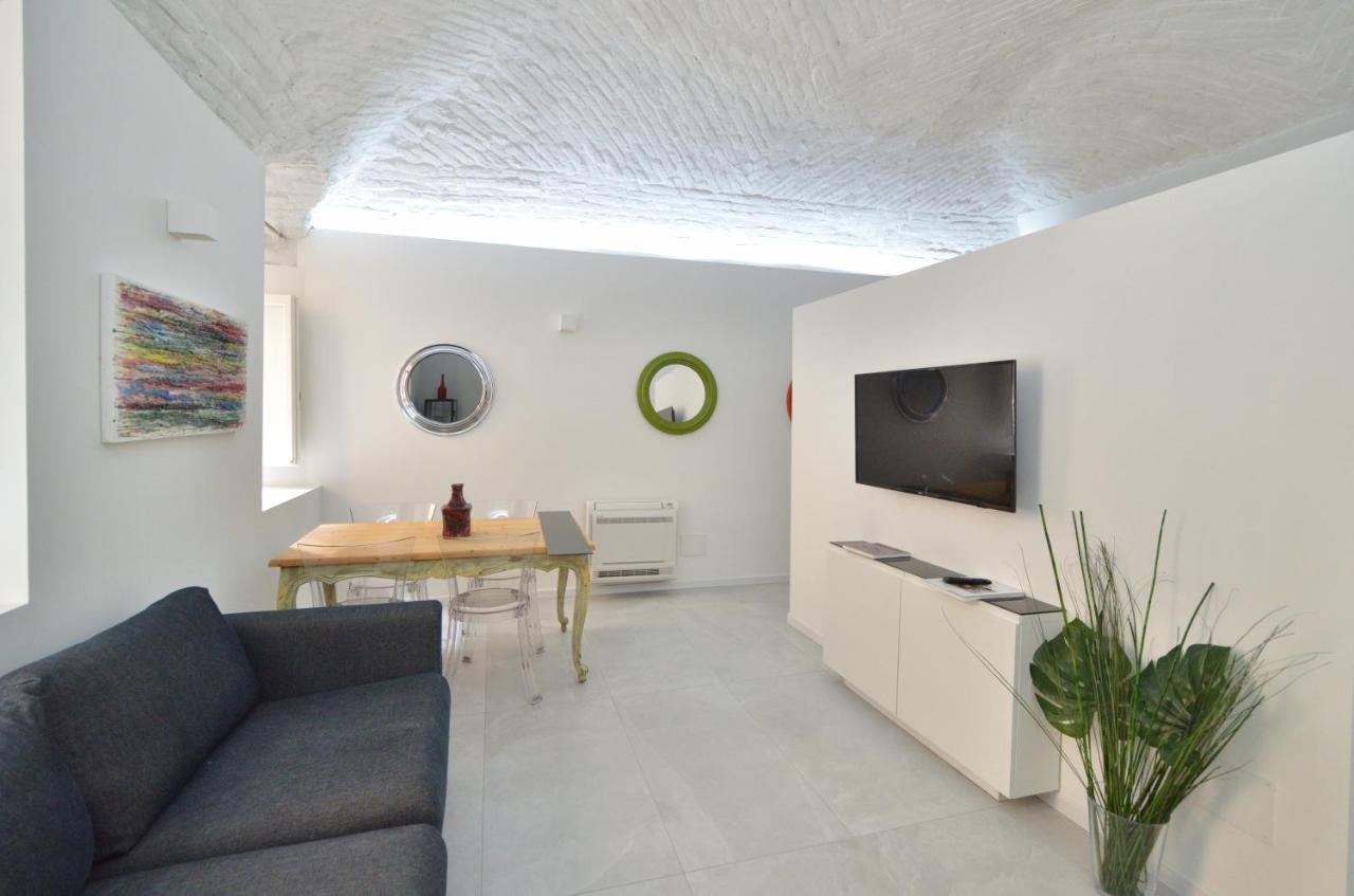 Ferienwohnung Eleganza Del Riccio Parma Exterior foto